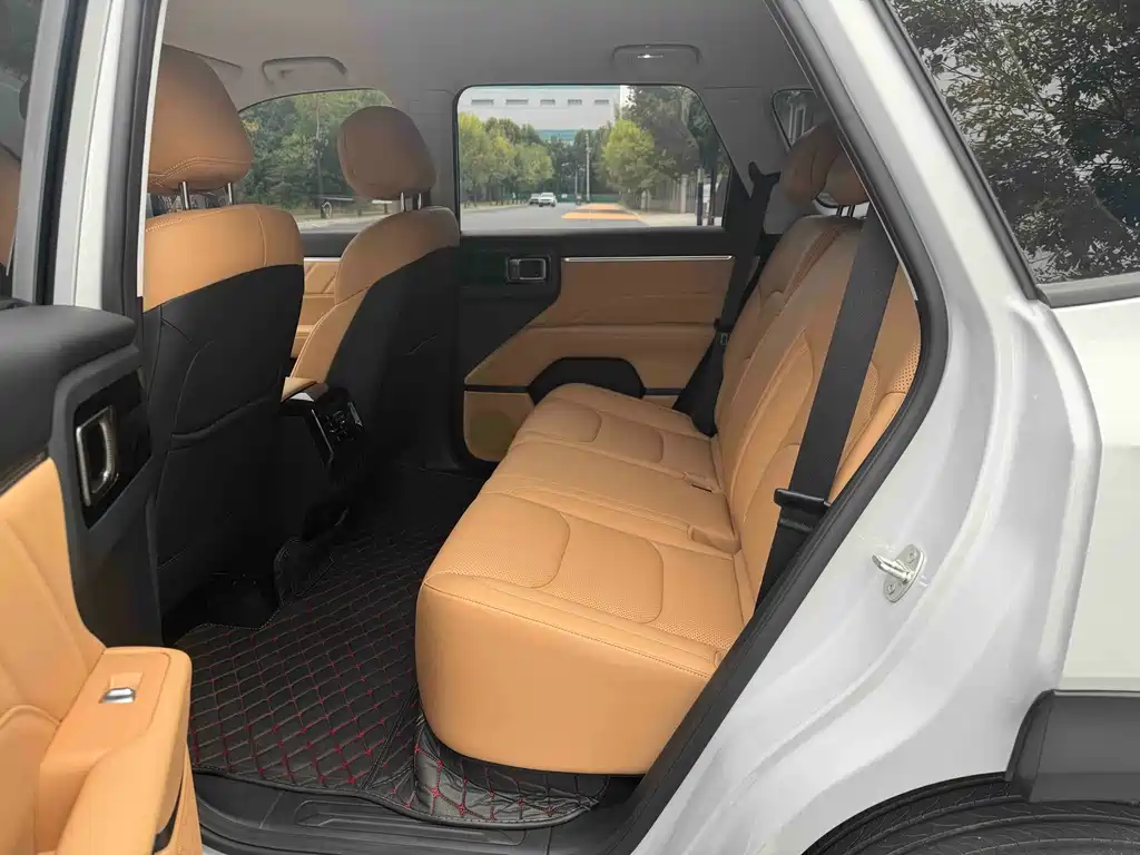 Wuling Xingguang 560 New Energy — фото 7