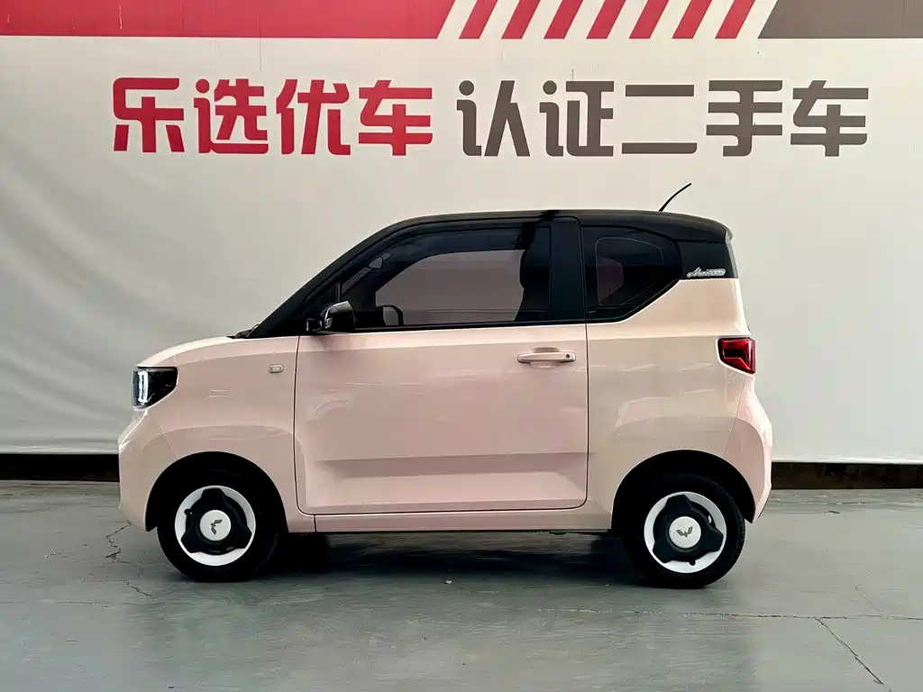 Wuling MINIEV — фото 3