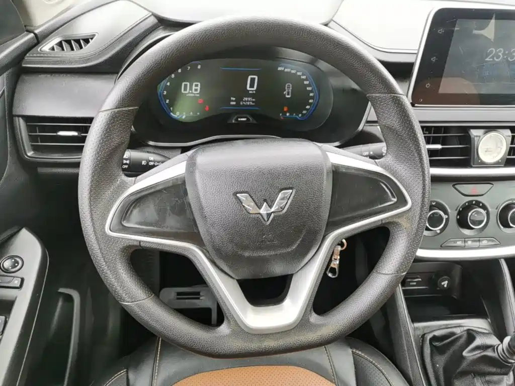 Wuling Hongguang S3 — фото 11