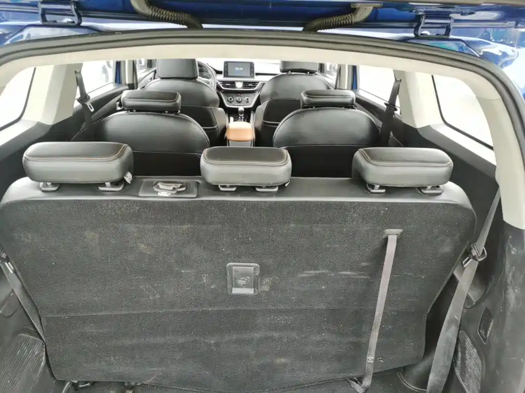 Wuling Hongguang S3 — фото 19