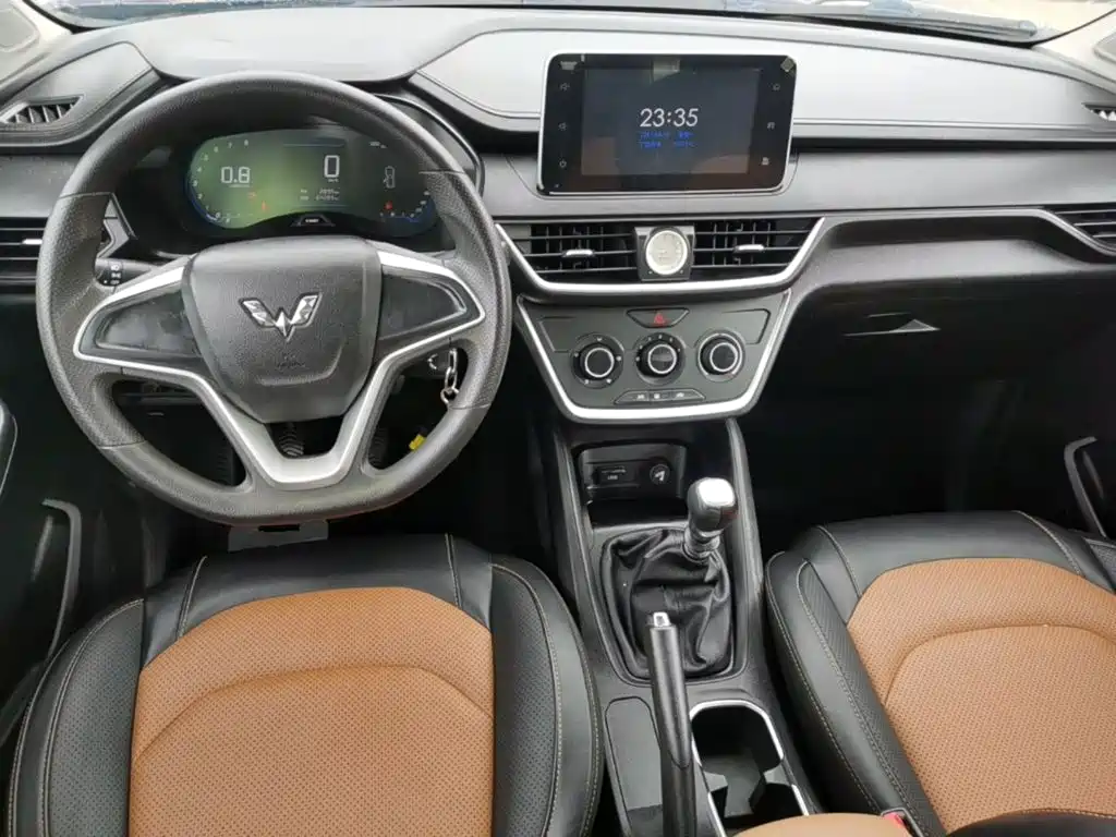 Wuling Hongguang S3 — фото 10