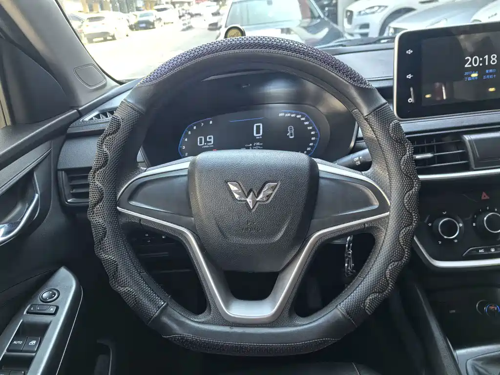 Wuling Hongguang S3 — фото 14