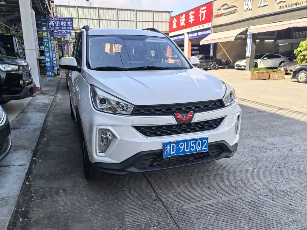 Wuling Hongguang S3 — фото 3