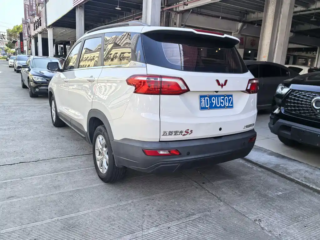 Wuling Hongguang S3 — фото 5
