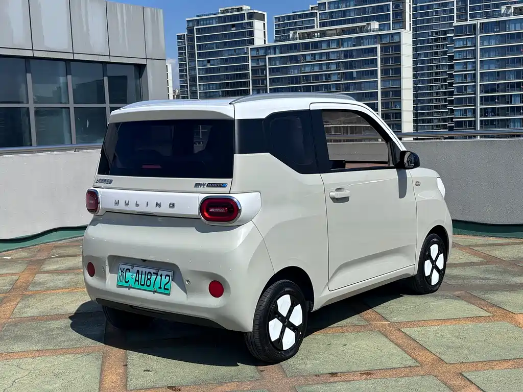Wuling MINIEV — фото 2
