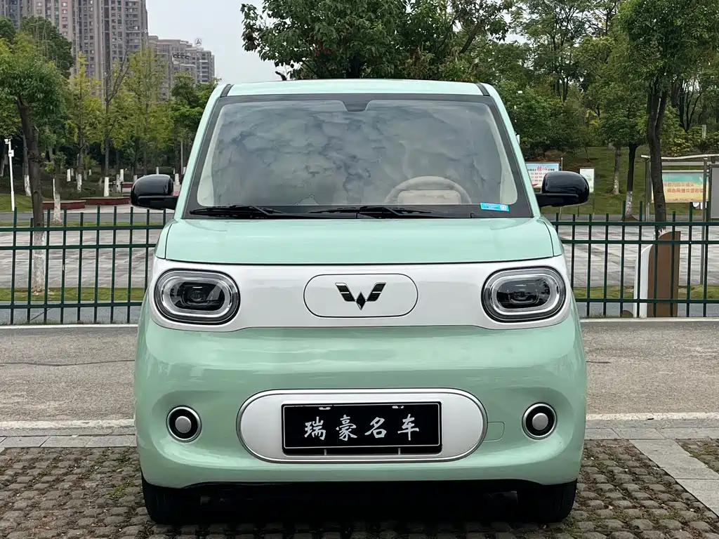 Wuling MINIEV — фото 2