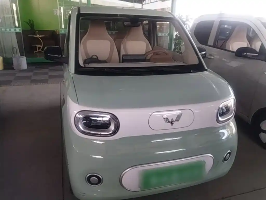 Wuling MINIEV — фото 3