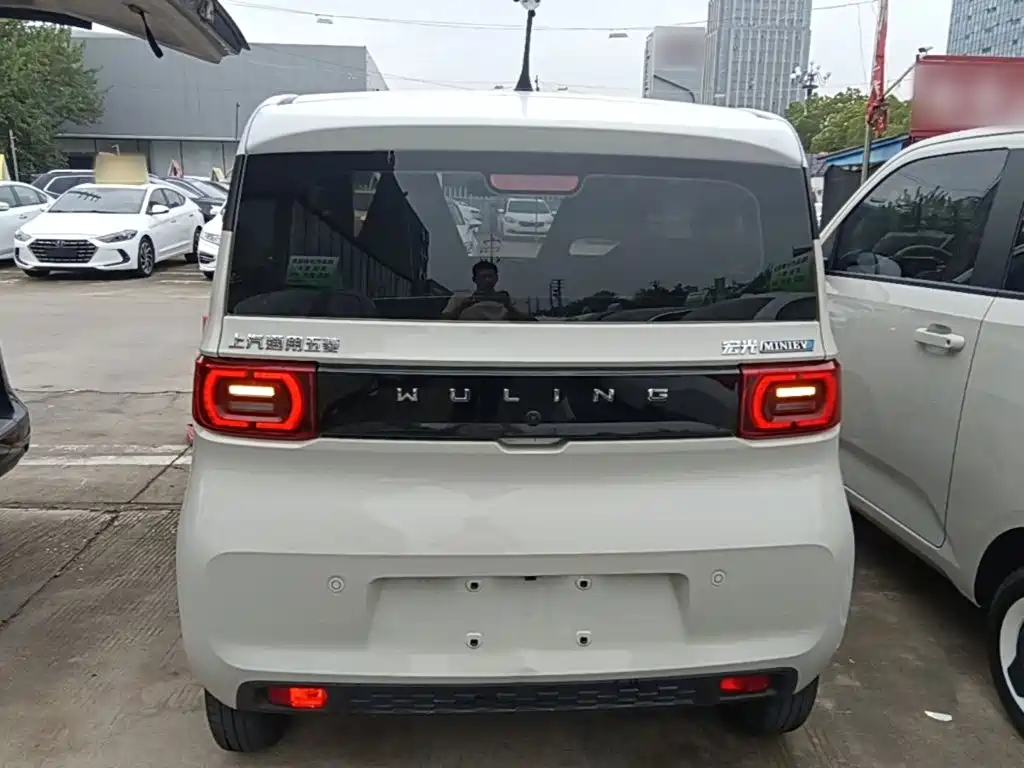 Wuling MINIEV — фото 6