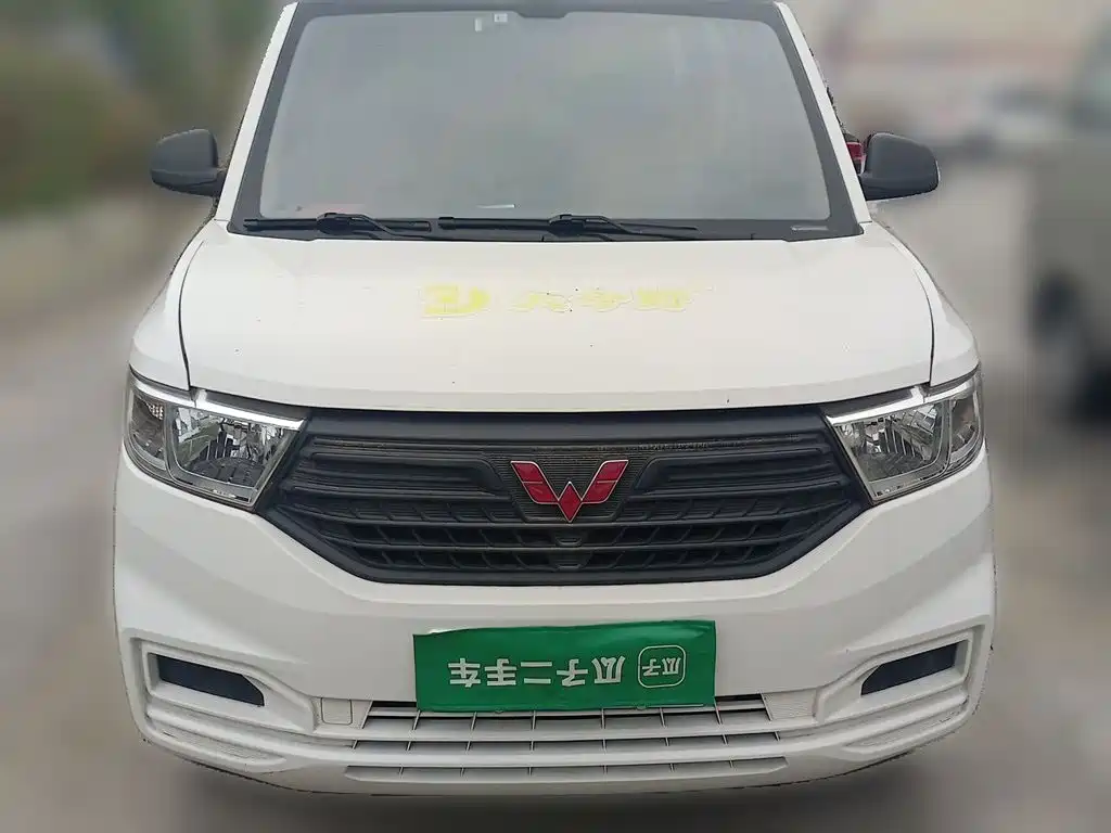 Wuling Hongguang V — фото 2