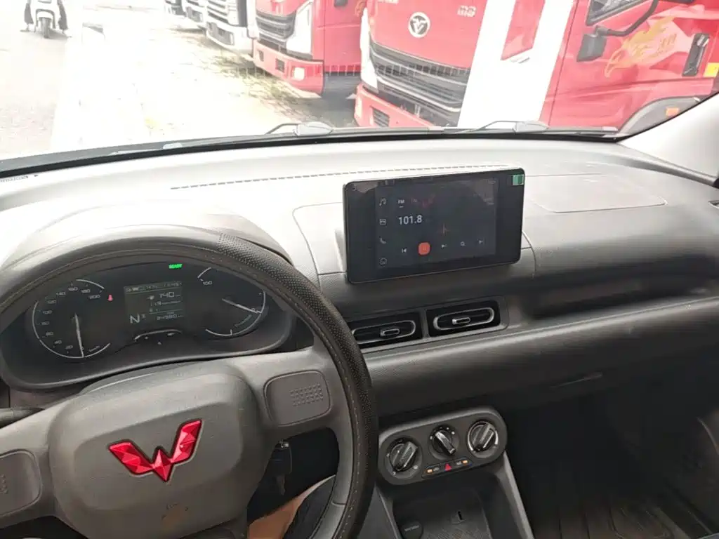 Wuling Hongguang EV — фото 10