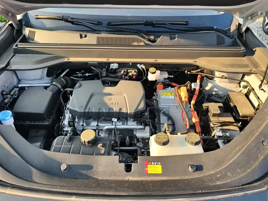 Wuling Xingguang 560 New Energy — фото 10