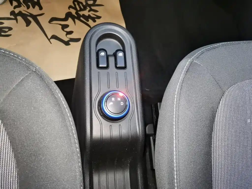 Wuling MINIEV — фото 14