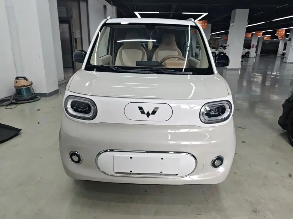 Wuling MINIEV — фото 3