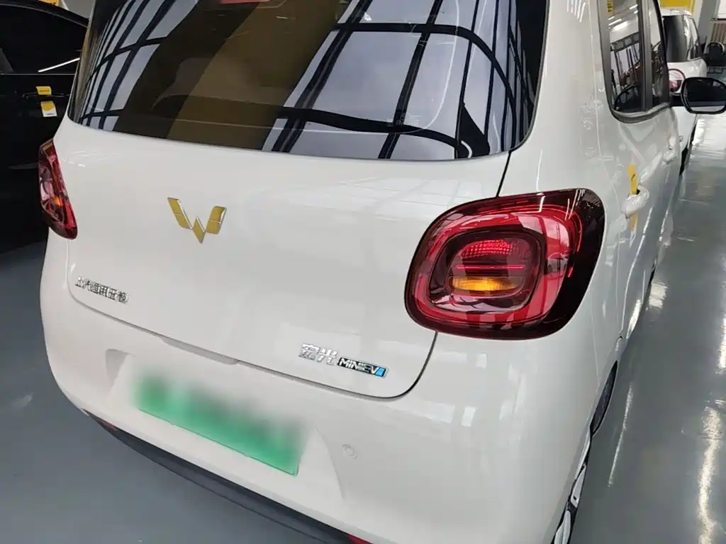 Wuling MINIEV — фото 7