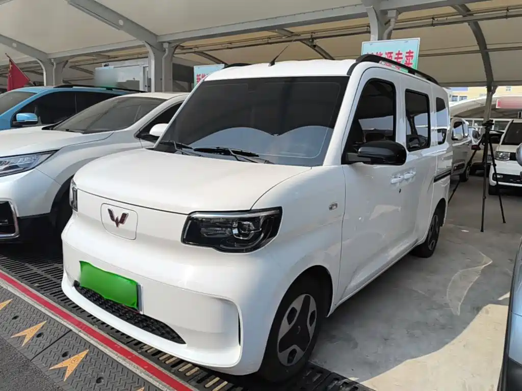 Wuling Zhiguang EV — фото 2