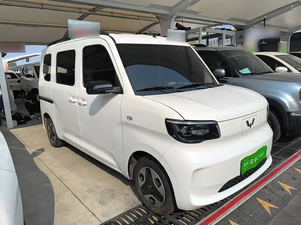 Wuling Zhiguang EV — фото 4