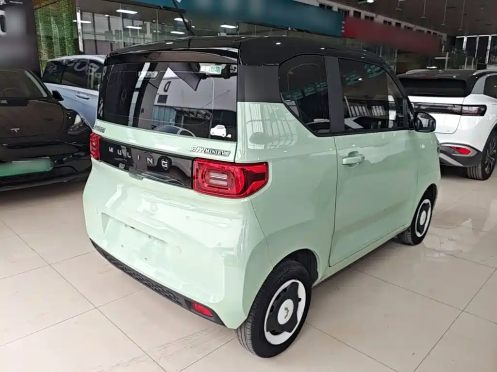 Wuling MINIEV — фото 7