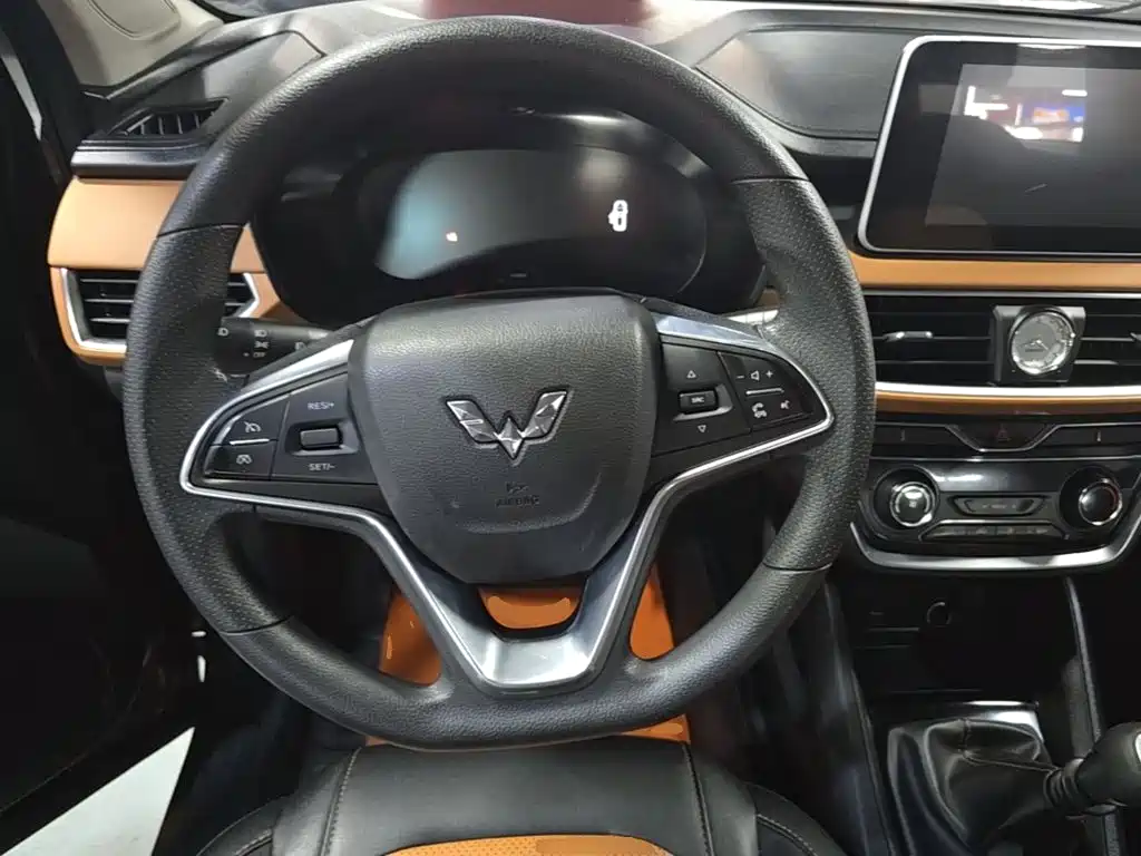 Wuling Hongguang S3 — фото 11