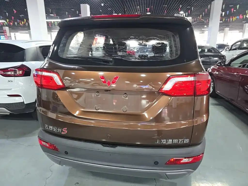 Wuling Hongguang S3 — фото 6