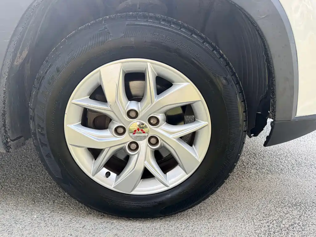 Wuling Hongguang S3 — фото 19