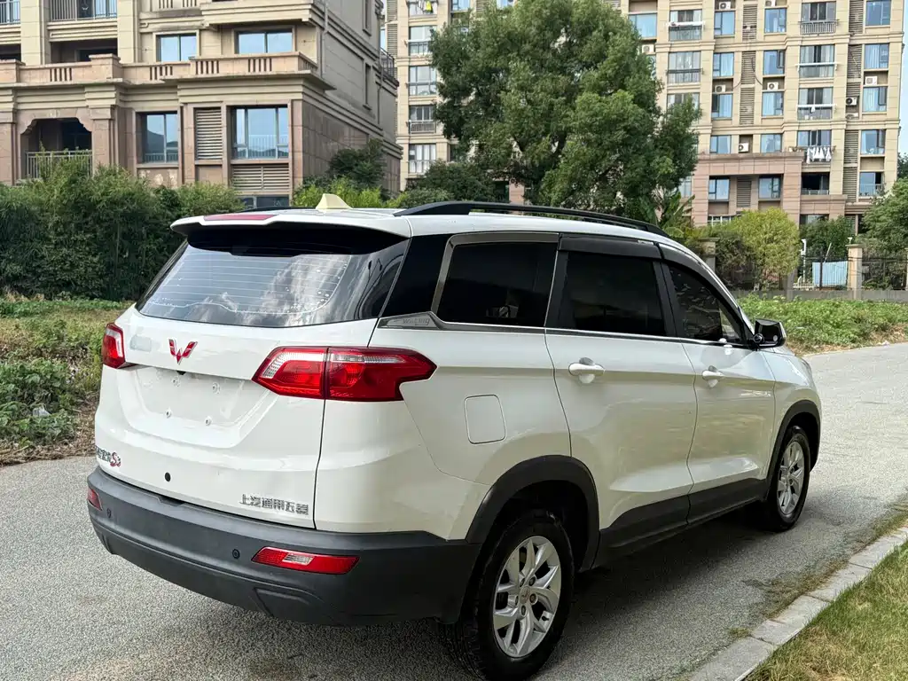 Wuling Hongguang S3 — фото 5