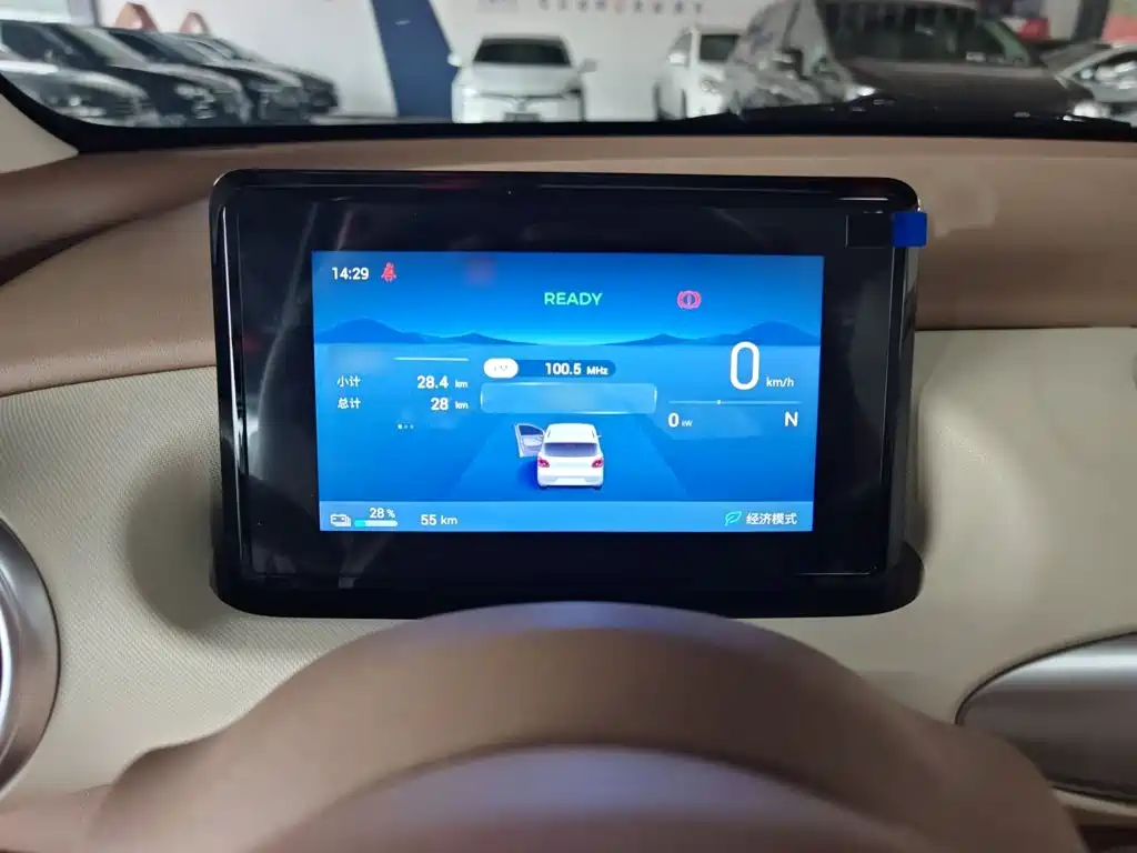 Wuling MINIEV — фото 5