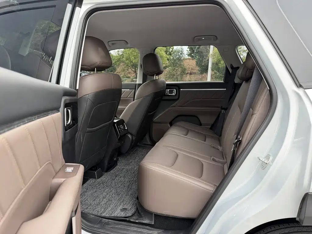 Wuling Xingguang 560 New Energy — фото 6