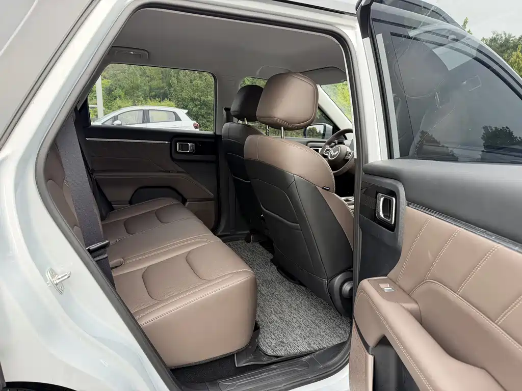 Wuling Xingguang 560 New Energy — фото 10