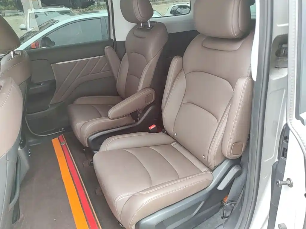 Wuling Xingguang 730 New Energy — фото 17