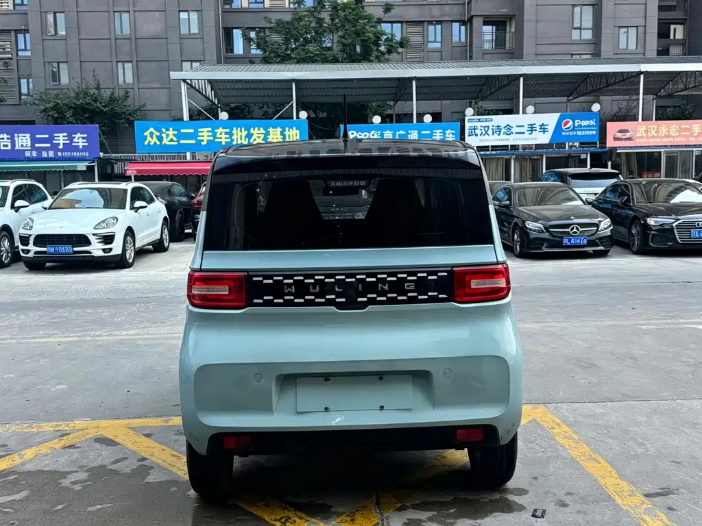 Wuling MINIEV — фото 8