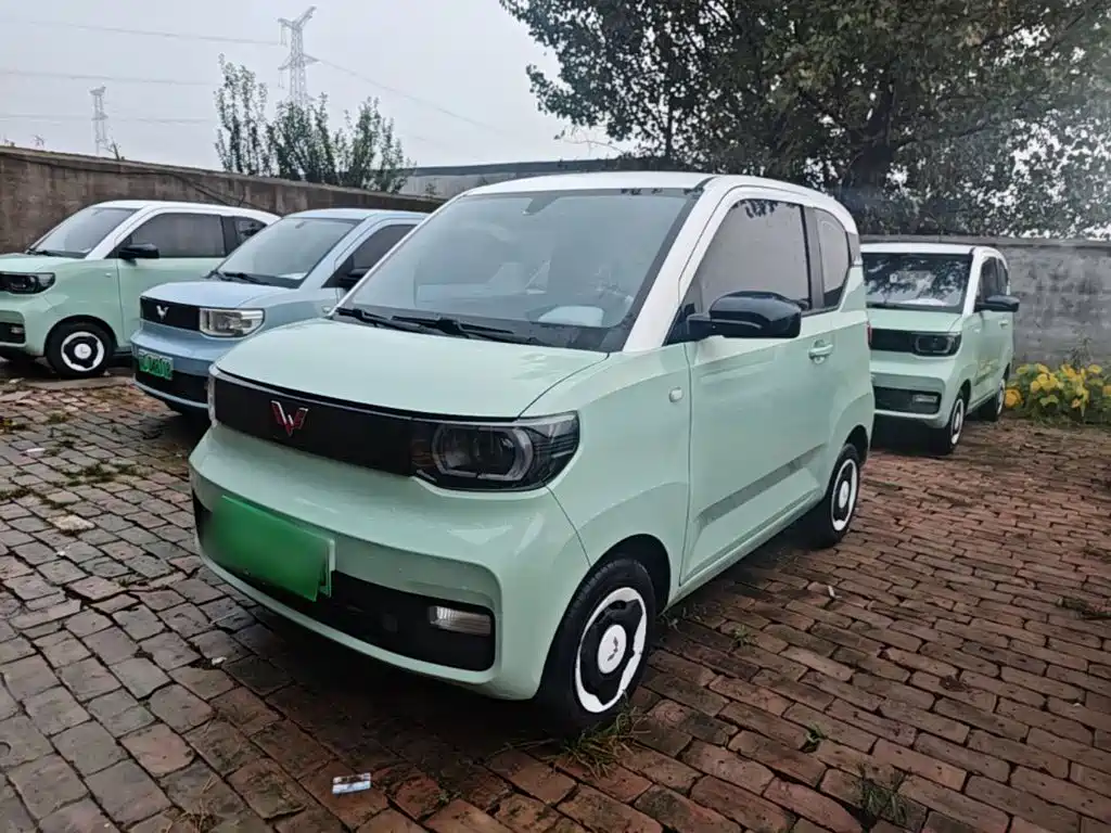Wuling MINIEV — фото 2