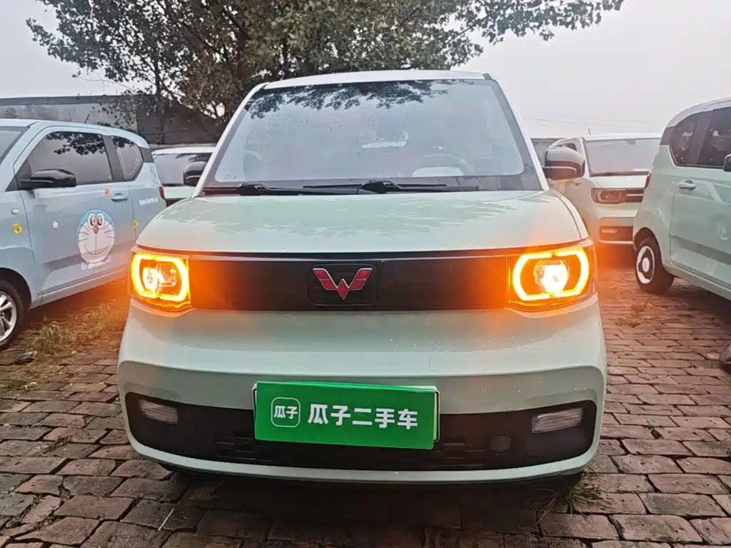 Wuling MINIEV — фото 3