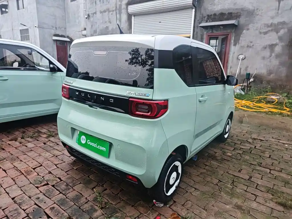 Wuling MINIEV — фото 7