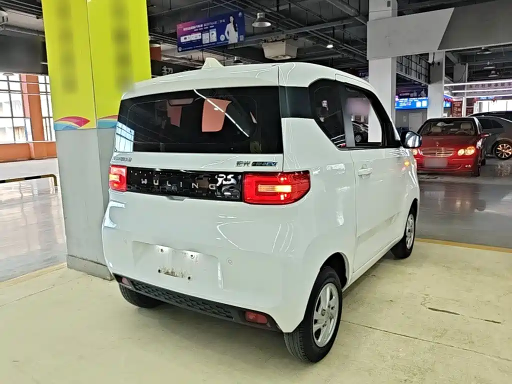 Wuling MINIEV — фото 7