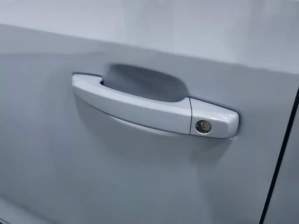 Wuling MINIEV — фото 18