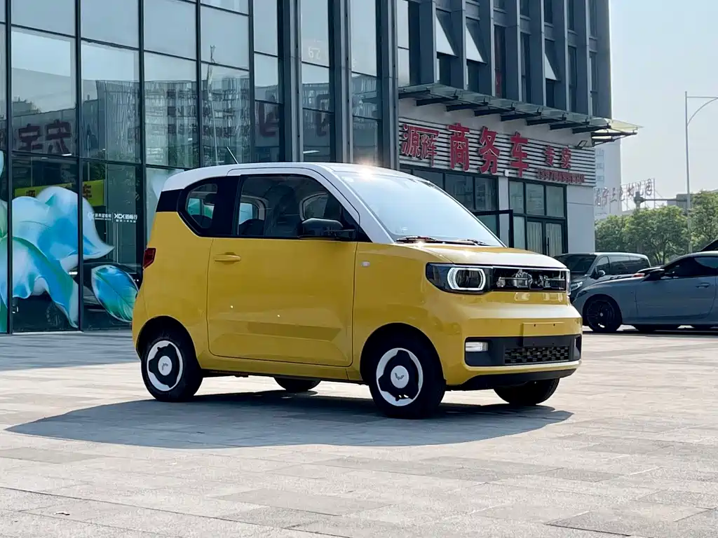 Wuling MINIEV — фото 3