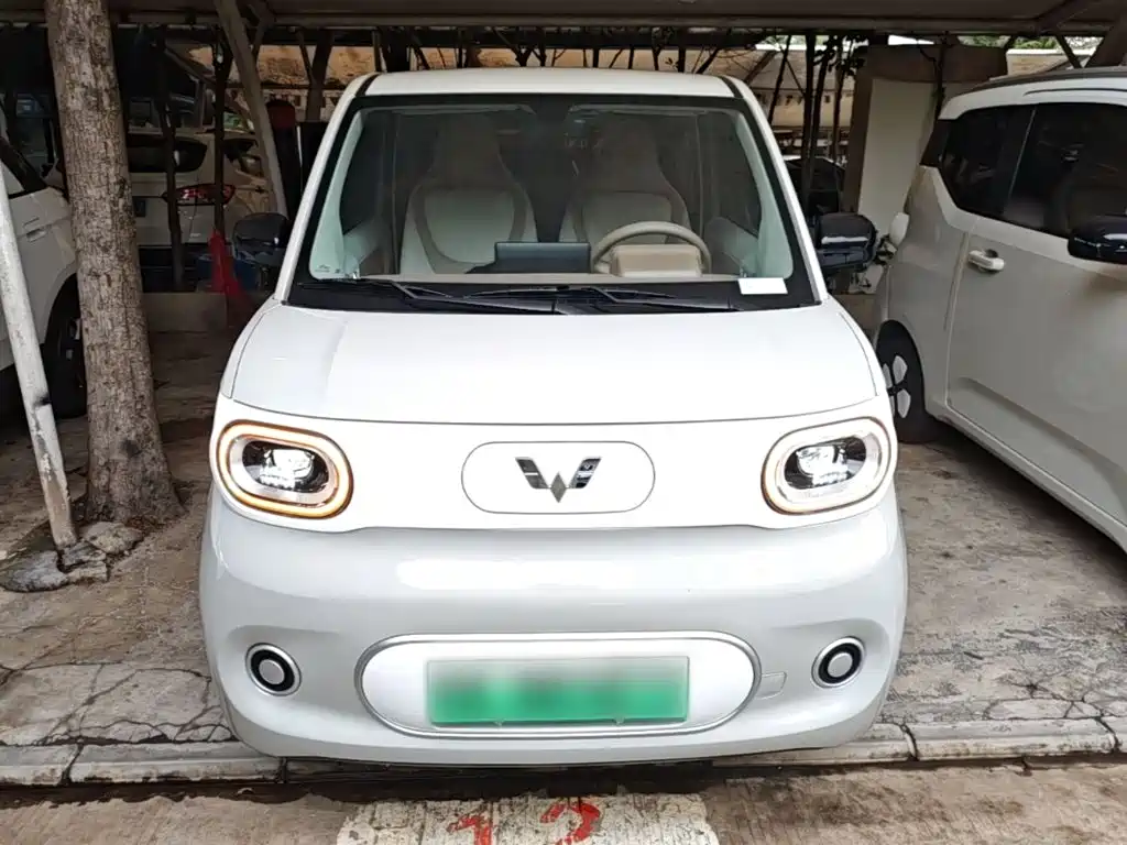 Wuling MINIEV — фото 3
