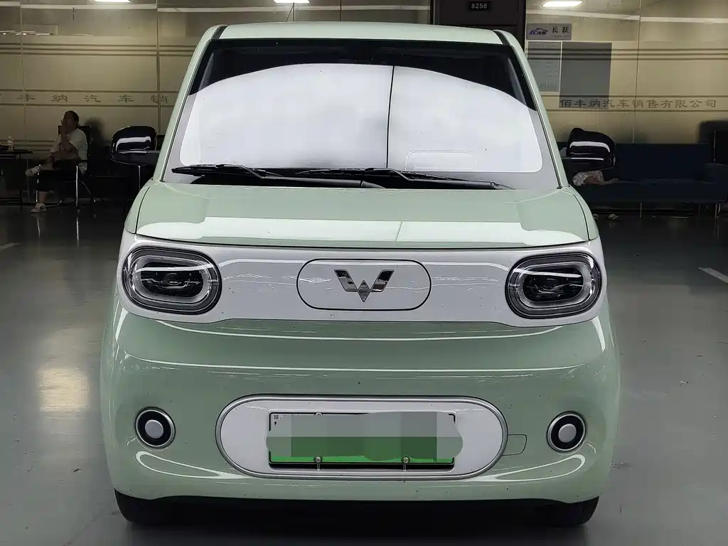 Wuling MINIEV — фото 2