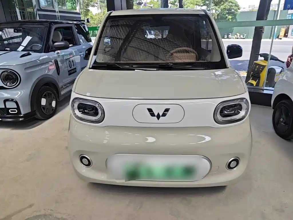 Wuling MINIEV — фото 3