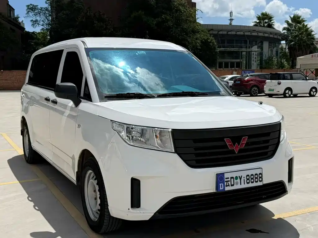 Wuling Zhengcheng — фото 3