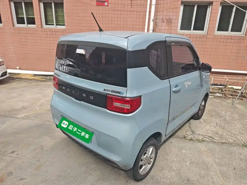 Wuling MINIEV — фото 7