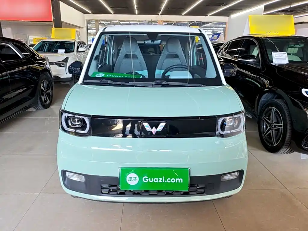 Wuling MINIEV — фото 3