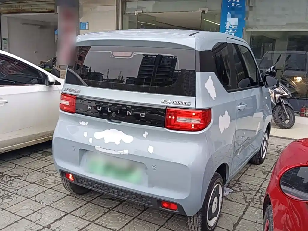 Wuling MINIEV — фото 7
