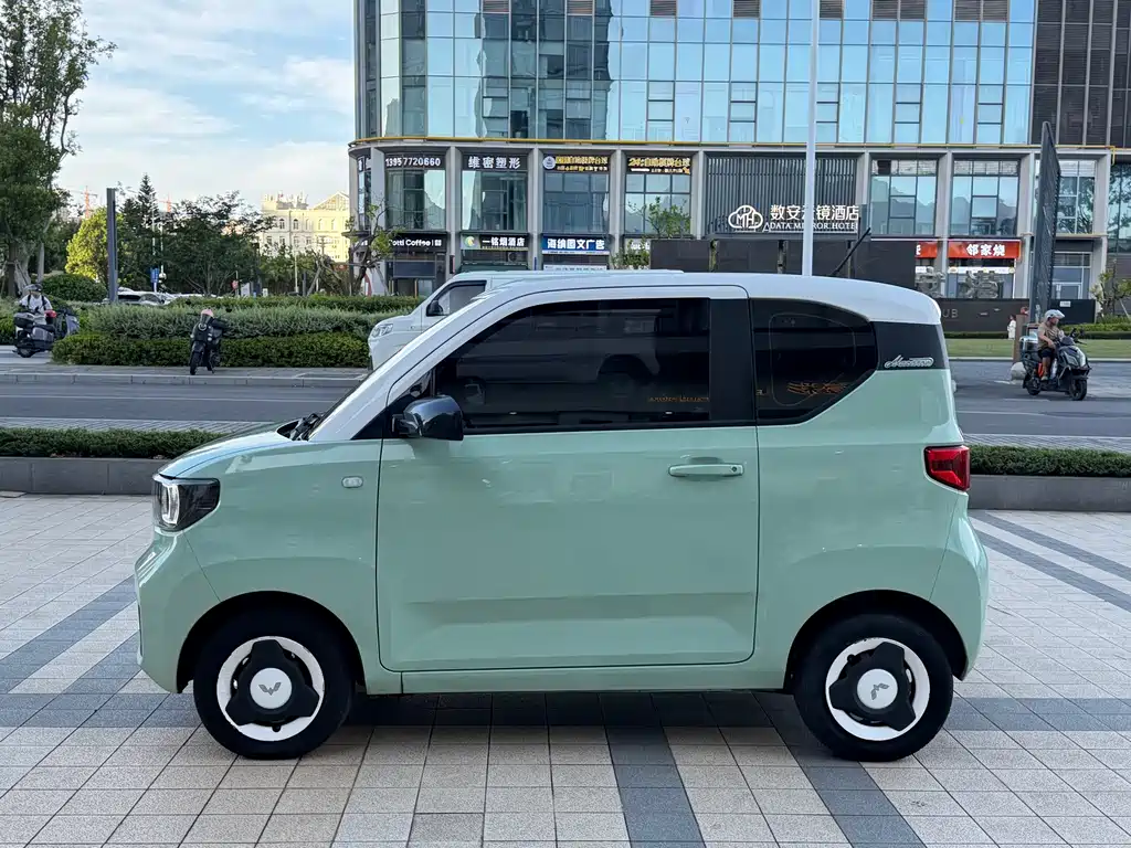 Wuling MINIEV — фото 8