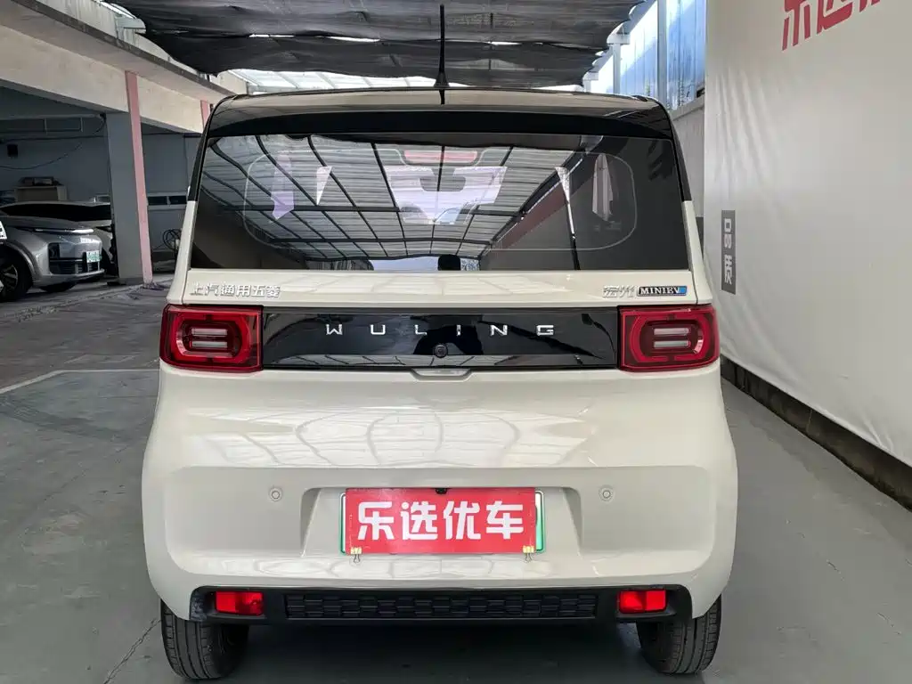 Wuling MINIEV — фото 4