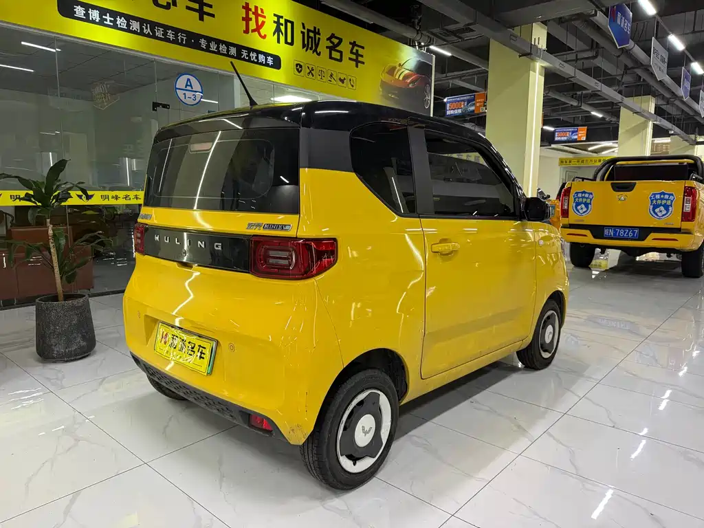 Wuling MINIEV — фото 4