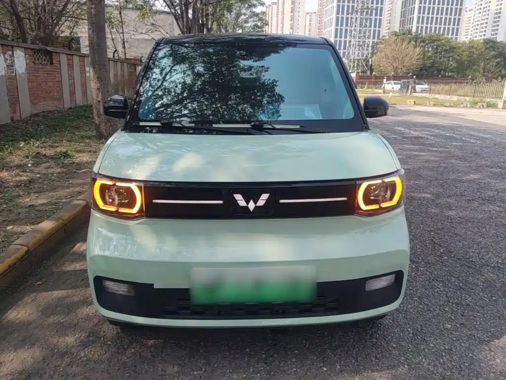 Wuling MINIEV — фото 3