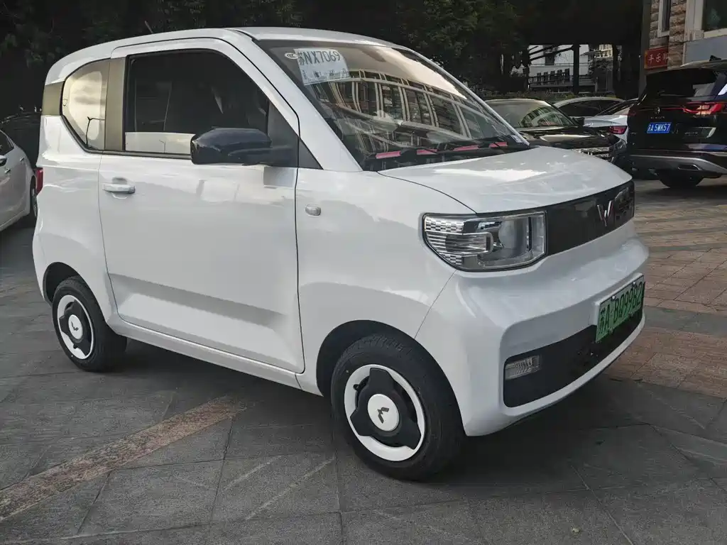 Wuling MINIEV — фото 3