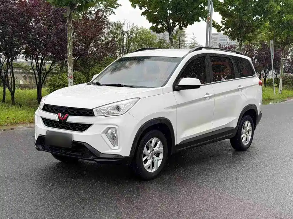 Wuling Hongguang S3 — фото 2