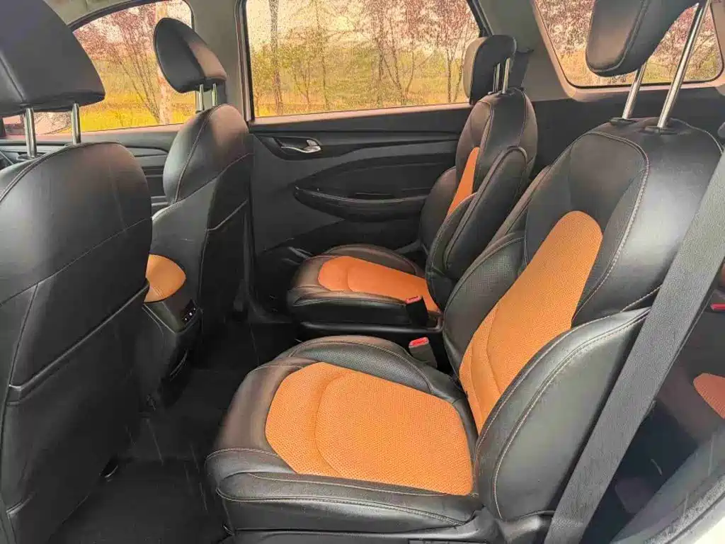 Wuling Hongguang S3 — фото 10